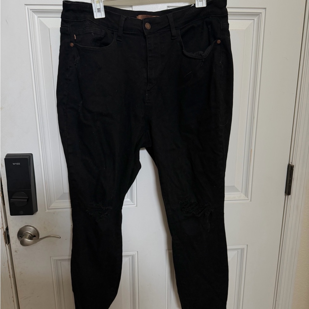 H&M Black Jeans with Subtle Stitch Detail
